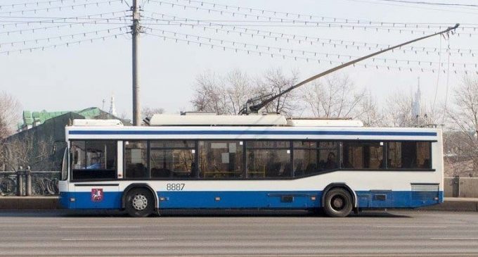 На выходных электротранспорт изменит свой маршрут движения: какой и почему