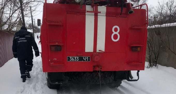 На Днепропетровщине спасатели вытащили скорую помощь из снежной ловушки, ФОТО, ВИДЕО