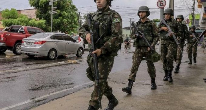 В Бразилии во время забастовок полицейских убиты более 100 человек