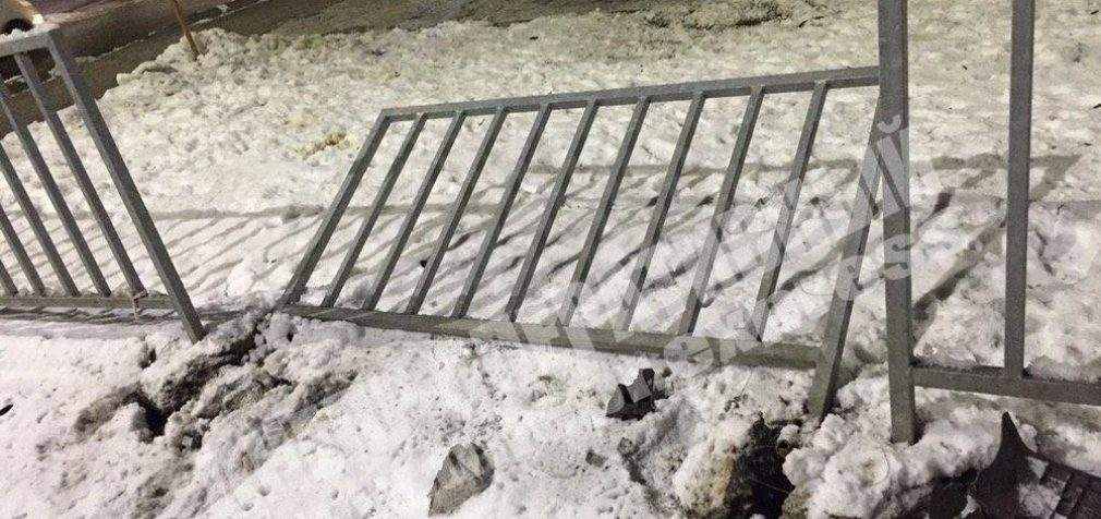 В Днепре нетрезвый водитель врезался в забор
