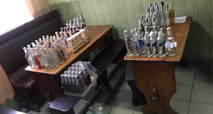 На Днепропетровщине правоохранители изъяли около 400 литров незаконного алкоголя, – ФОТО