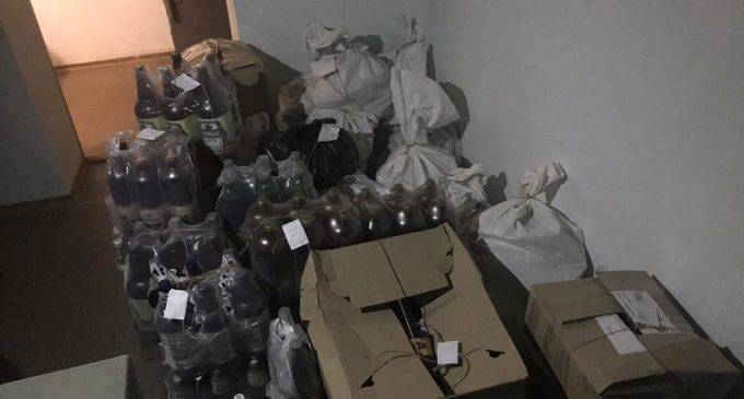 В Днепропетровской области правоохранители изъяли более 600 бутылок незаконного алкоголя, – ФОТО