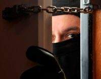 Днепрянин “ограбил” собственную квартиру и вызвал полицию