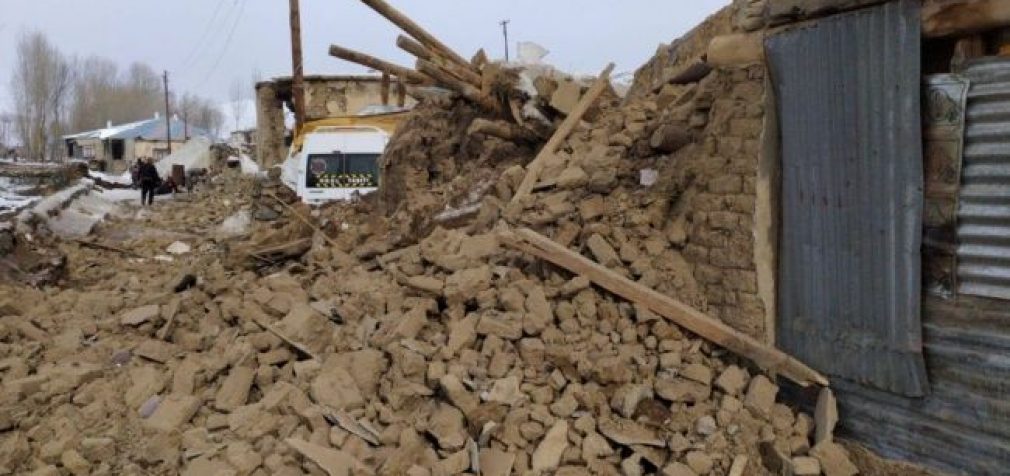 На границе Турции и Ирана произошло землетрясение, есть жертвы