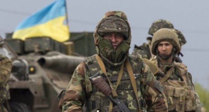 В Украине требуют отсрочку от военной службы для отцов детей возрастом до трех лет