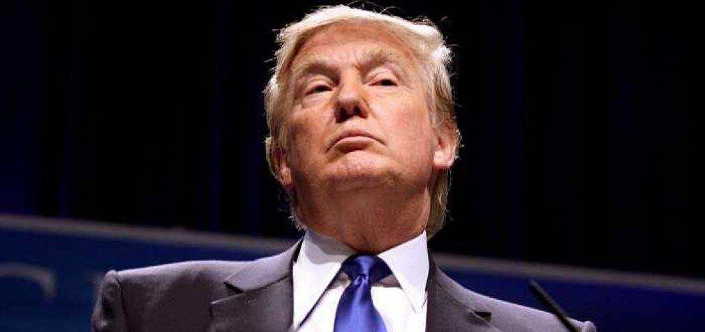 Трамп хочет раздать гражданам США по 1 тысяче долларов