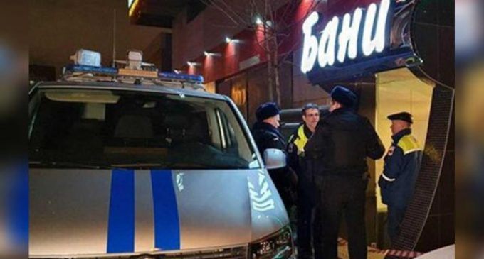 В России трое человек погибли после ныряния в бассейн с сухим льдом