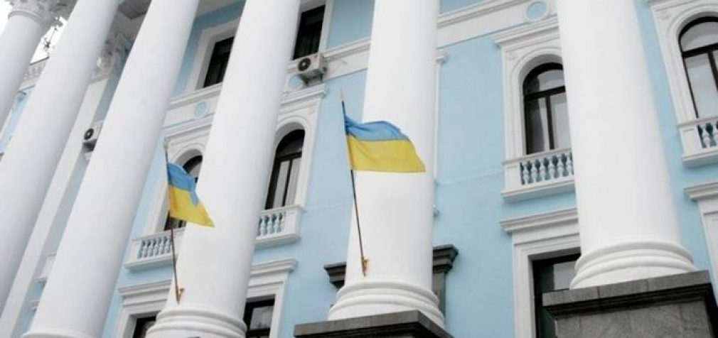 Карантин в Украине: улицы будут патрулировать военнослужащие