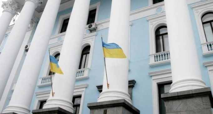 Карантин в Украине: улицы будут патрулировать военнослужащие