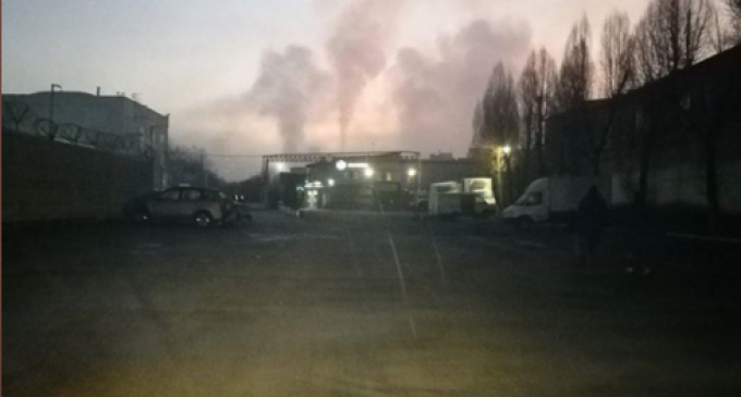 Аллергии и ухудшение самочувствия: днепряне требуют защиты от вредных выбросов завода на Левом берегу