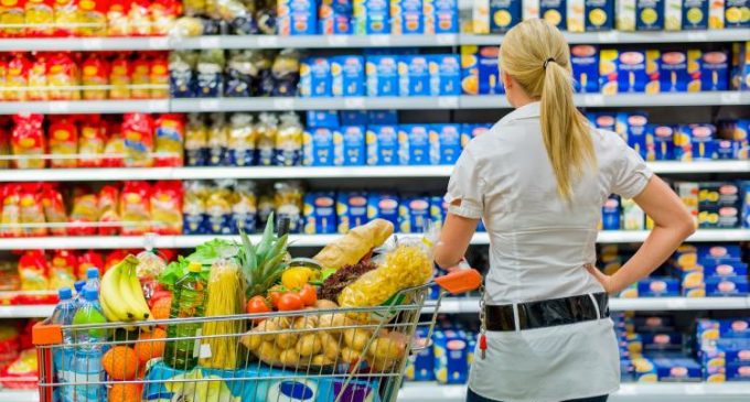 Закрытые границы в Украине: продукты на полках супермаркетов будут