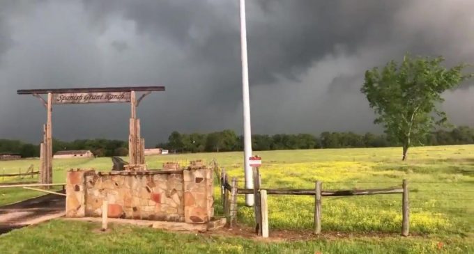 На Миссисипи и Алабаму обрушились мощнейшие торнадо