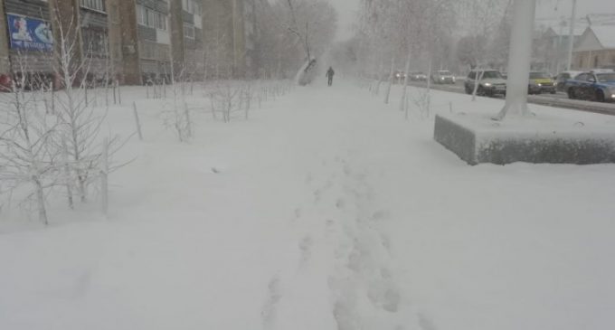В Казахстане из-за снежных буранов объявили чрезвычайную ситуацию