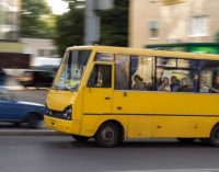 В Днепре жители просят заменить маршрутки на вместительные автобусы