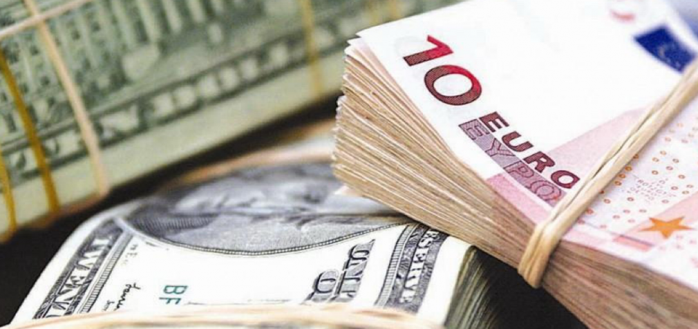 Курс валют в Днепре 15 мая: за сколько можно купить доллар и евро