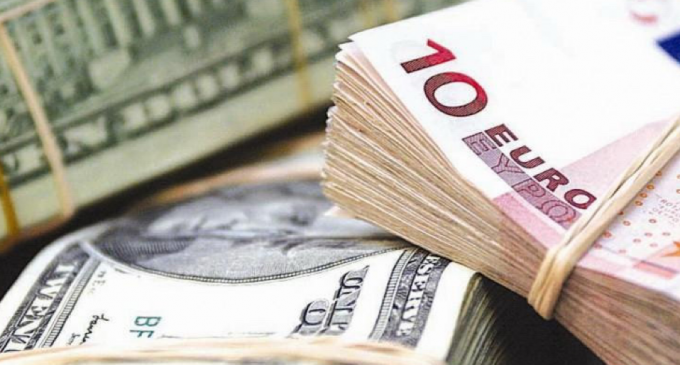Курс валют в Днепре 15 мая: за сколько можно купить доллар и евро