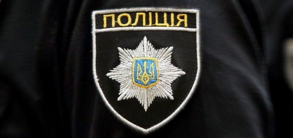 В Днепре укравший мотоцикл мужчина прятался от полиции на крыше гаража, – ФОТО