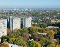 В Днепре сбили женщину, которая выпрыгнула на дорогу, – ФОТО