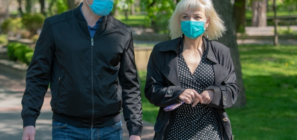 Центральний парк Кам’янського чепуриться перед відкриттям