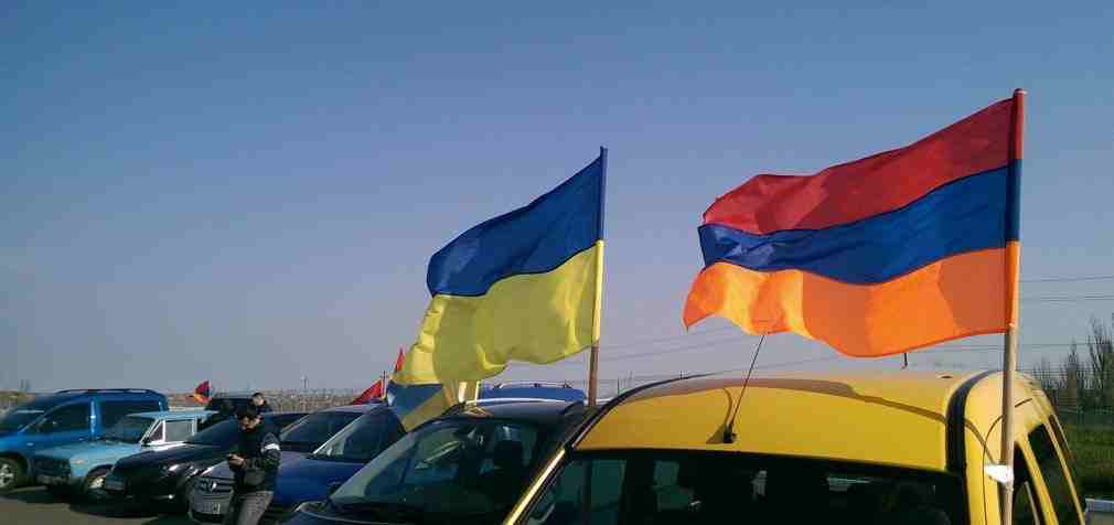 Допомога вірменської громади лікарням Кам’янського