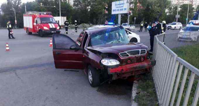 ДТП в Днепре: на Запорожском шоссе в аварии пострадали 4 человека, – ФОТО