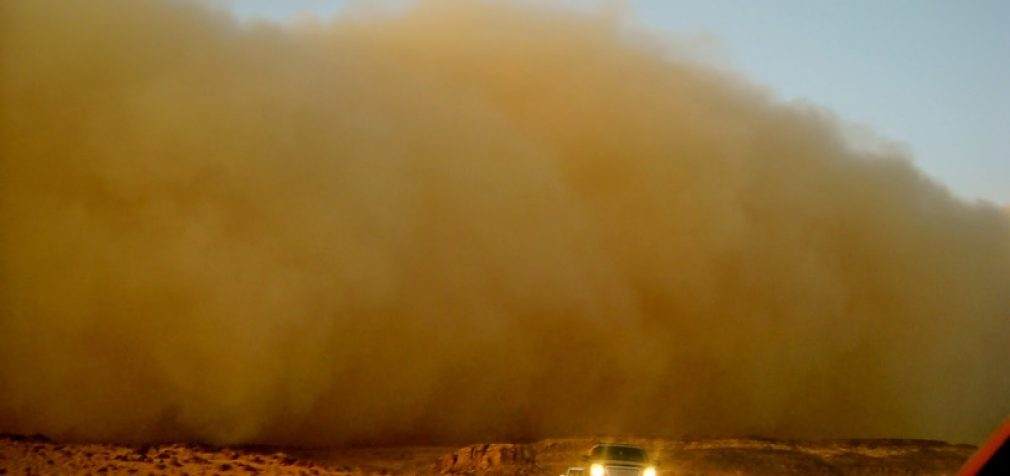 На США надвигается самая масштабная песчаная буря за полвека