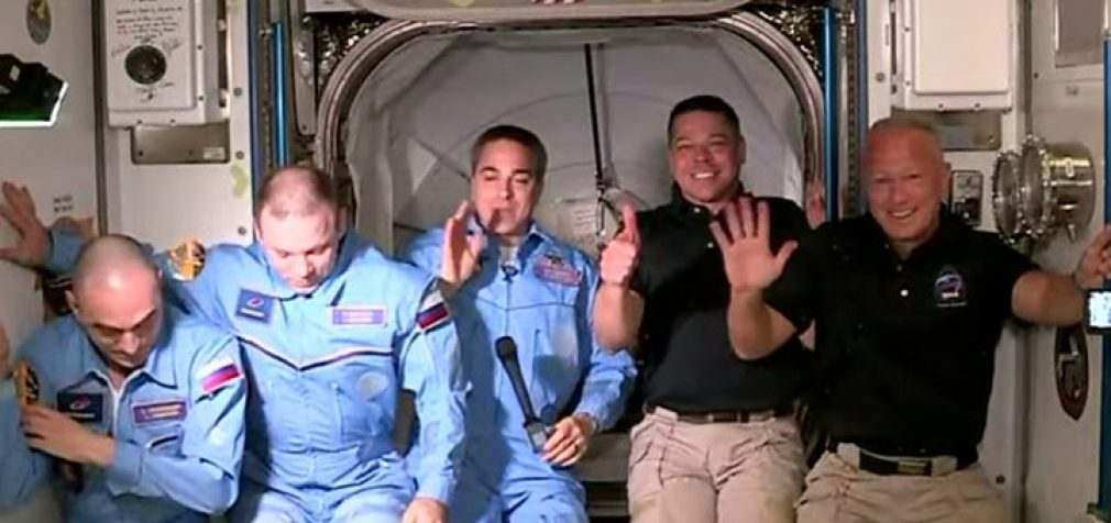 Экипаж корабля SpaceX уже на МКС: это настоящий прорыв США