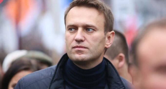 Омские врачи разрешили перевезти Навального в Германию