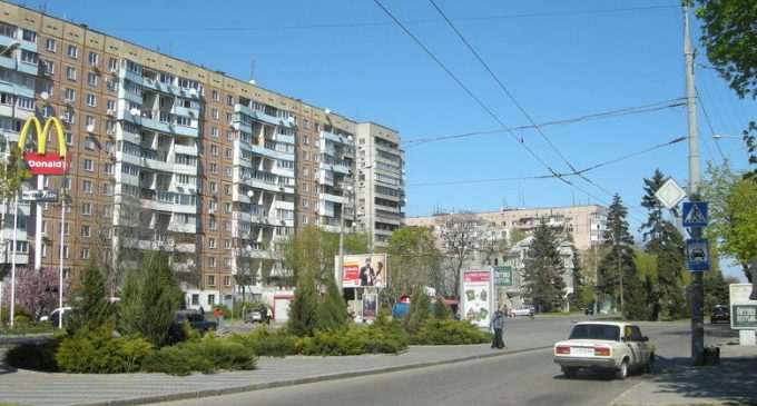 Днепряне просят отремонтировать дорожное покрытие на проспекте Гагарина