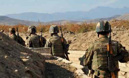 Нагорный Карабах: Армения и Азербайджан заявляют о сотнях убитых