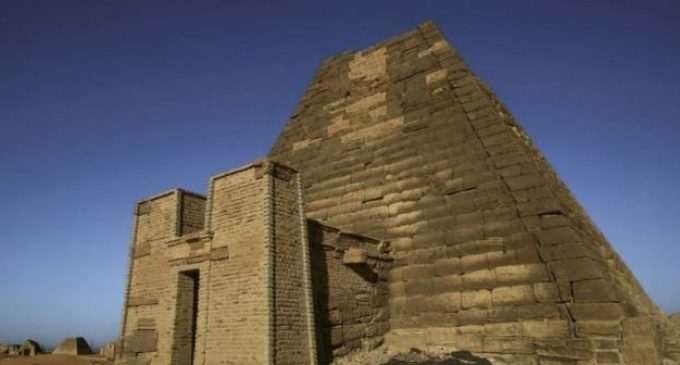 В Судане Нил вышел из берегов, есть угроза для древних пирамид