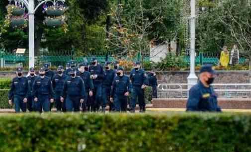 БТР, силовики и водомёты: в Минске – «Марш единства»