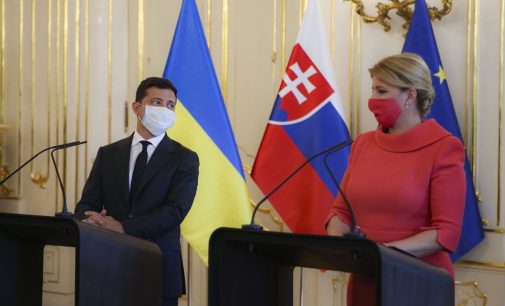 Власти Словакии пообещали Зеленскому сохранить украинские школы