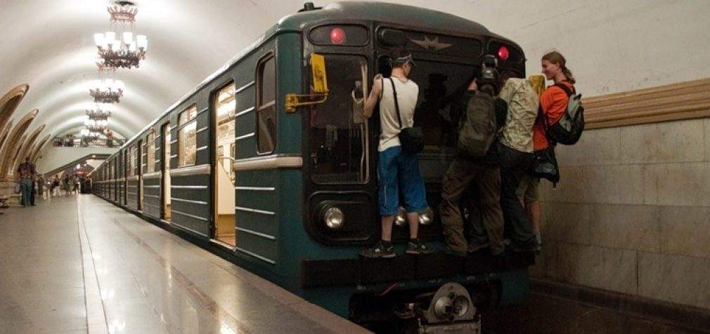 С начала года в метро Киева – 30 случаев зацепинга, есть погибший
