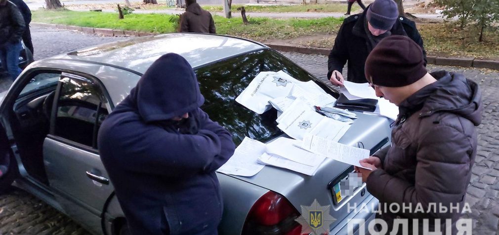 Банда таксистов в Николаеве торговала «наркотой» и похищала людей