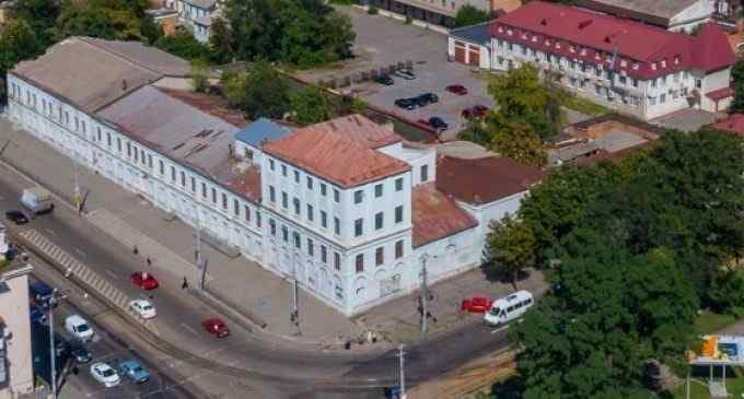 Кусочек старого города: история необычного фонтана в одном из двориков Днепра, – ФОТО