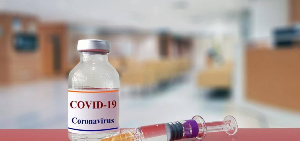 В США начинается массовая вакцинация от коронавируса