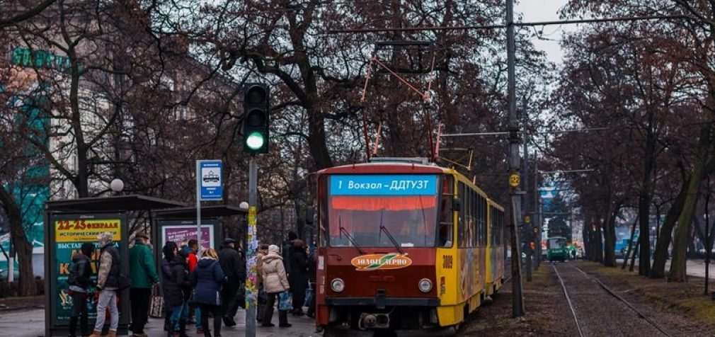 В Днепре три дня трамваи будут ходить по-другому: в чем причина