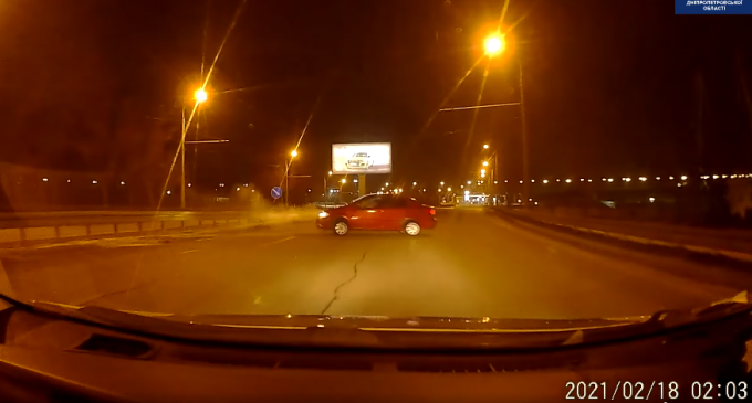 ДТП, таран полицейской машины и погоня: в Днепре задержали пьяную женщину за рулем