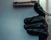 Высматривают квартиры: в Днепре зафиксировали очередных домушников, – ФОТО