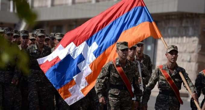 В Карабахе намереваются создать свою профессиональную армию