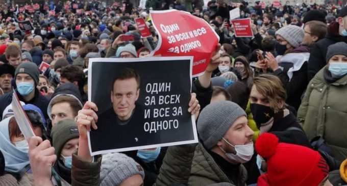 Сторонники Навального готовят мега-митинг на 500 тысяч человек
