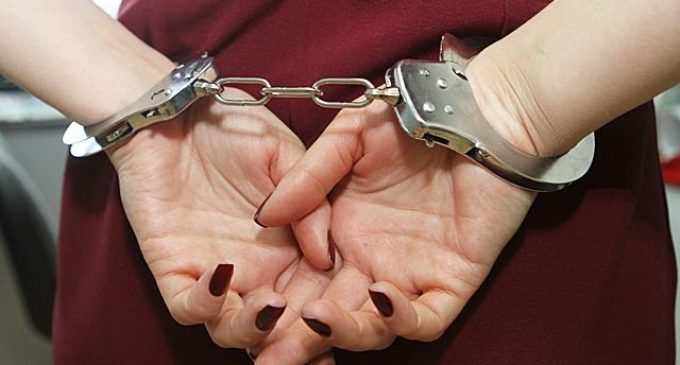 Полиция поймала фальшивомонетчицу из Днепра
