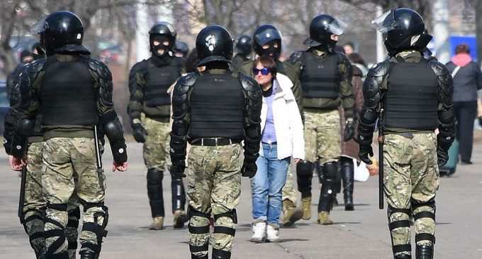 Начало «протестной весны» в Беларуси: почти 200 задержанных