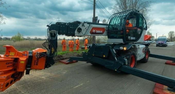 В Днепре появился “робот-трансформер” для устранения аварийных деревьев, – ФОТО