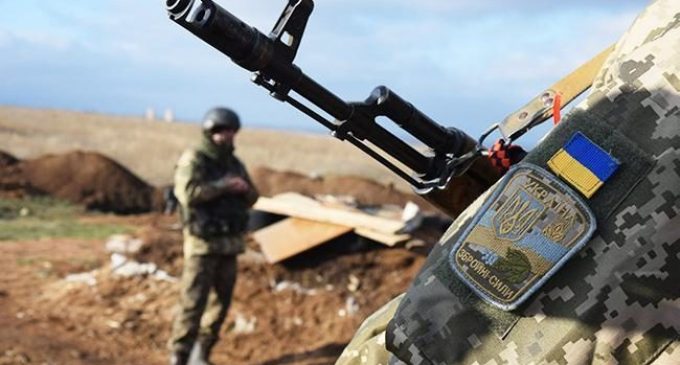 Боевики совершили десять обстрелов на Донбассе, погиб боец ВСУ