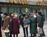 На среднюю зарплату в период СССР можно было купить половинку холодильника «Днепр-2»: сравнение цен