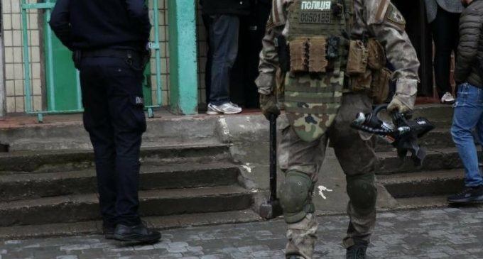 Работал КОРД: в Днепре мужчина грозился взорвать высотку на “Победе”