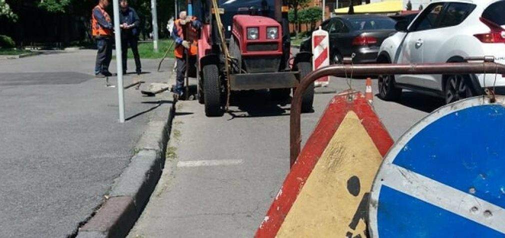 В Днепре после объявления штормового предупреждения коммунальщики прочистили все ливневки в городе, – ФОТО, ВИДЕО
