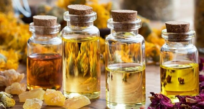 Для здоровья и хорошего настроения: какие ароматические масла использовать весной